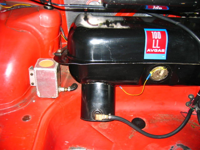 diff catch can and fuel sump.JPG